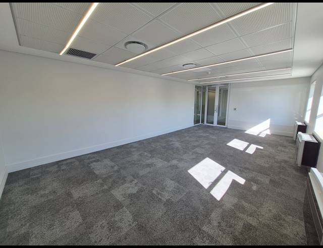 667M² OFFICE TO LET IN WOODMEAD